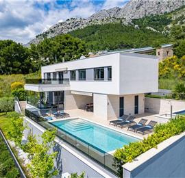 5 bedroom beachfront villa with heated pool near Omis, sleeps 9